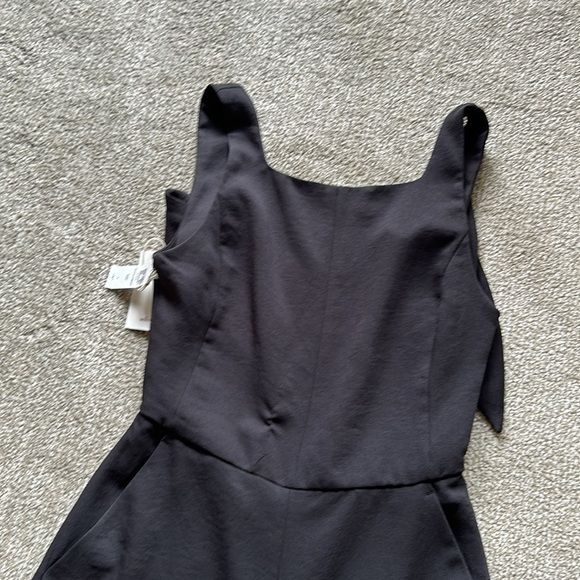 Artizia jumpsuit with a tie back - Picture 2 of 5